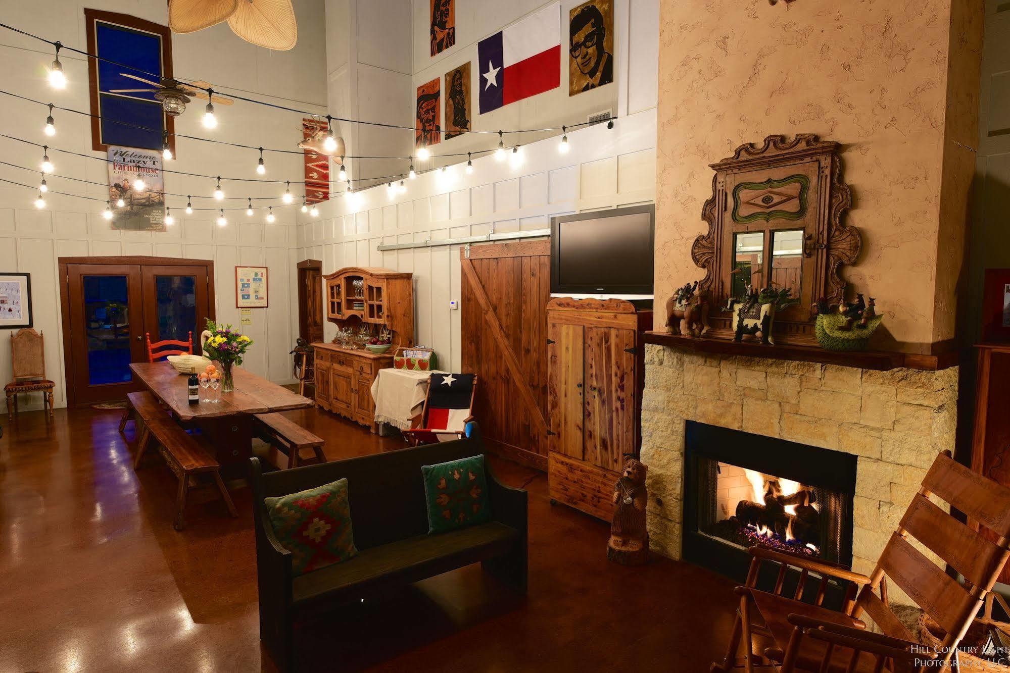 Lazy T Bed And Breakfast Фредериксберг Экстерьер фото